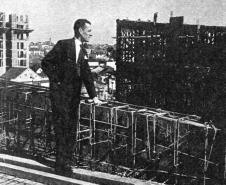 Rubens Meister durante a obra 