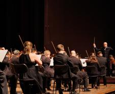 orquestra de costas