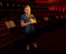 Diego Martins Avellleda, assessor da coordenação da Orquestra Sinfônica do Paraná e funcionário do teatro há 15 anos