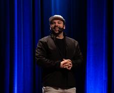 Ator Raphael Ghanem em cena