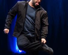 Ator Raphael Ghanem em cena