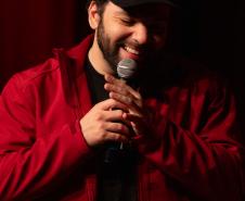 Ator Raphael Ghanem em cena