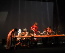 “A Última Ceia”: peça-jantar apresentada na Europa  e inspirada em Da Vinci chega ao 33º Festival de Curitiba