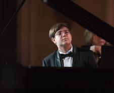 Pianista convidado Estefan Iatcekiw