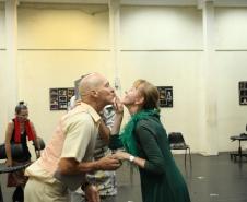 Ensaio do espetáculo  "Gregor - uma jornada patética" pela G2 Cia de Dança Teatro Guaíra  