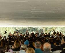 Concerto da Orquestra Sinfônica do Paraná no Museu Oscar Niemeyer é sucesso de público
