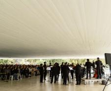 Concerto da Orquestra Sinfônica do Paraná no Museu Oscar Niemeyer é sucesso de público