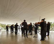 Concerto da Orquestra Sinfônica do Paraná no Museu Oscar Niemeyer é sucesso de público
