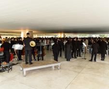 Concerto da Orquestra Sinfônica do Paraná no Museu Oscar Niemeyer é sucesso de público