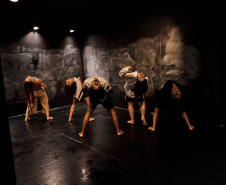 Espetáculo de dança contemporânea “HECATOMBE” estreia no Teatro José Maria Santos