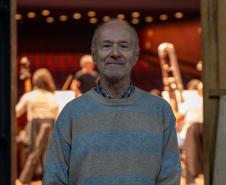 Antonio Thomazini, membro da orquestra, hoje atua nos bastidores, na produção dos concertos.  