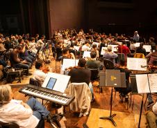 Famílias, movimentos e disposição no palco: como funciona uma orquestra sinfônica