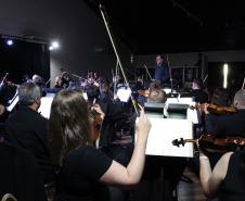Projeto que leva Orquestra Sinfônica do Paraná para fora do Guaíra forma novas plateias