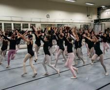 Estreia do novo espetáculo “ALGO/RITMO”  da Escola de Dança do Teatro Guaíra será em julho 