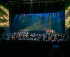 Orquestra Sinfônica de Curitiba traz ao palco Guairão o espetáculo “FLASH DANCE On Stage: Uma Viagem Musical Inesquecível”