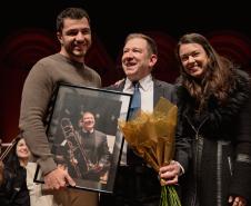 Mais de 4 mil pessoas prestigiaram o concerto da segunda edição da série Ouro da Orquestra Sinfônica do Paraná