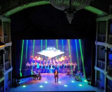 O universo cômico musical de Sbørnia Kontr’Atracka retorna ao Guaira