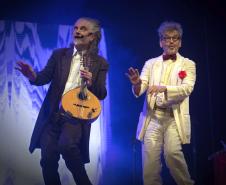 O universo cômico musical de Sbørnia Kontr’Atracka retorna ao Guaira
