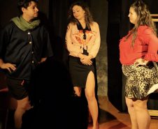 “Alta Temporada – A Comédia” estreia curta temporada no Miniauditório