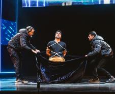 A terceira edição do espetáculo 'Ilusões' recebe grandes ilusionistas internacionais no Teatro Guaíra.