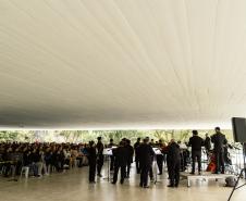 Orquestra Sinfônica do Paraná apresenta  neste sábado (05) a terceira edição do concerto “Mostly Mozart” no Museu Oscar Niemeyer