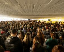  A Orquestra Sinfônica do Paraná retorna no vão-livre do Museu Oscar Niemeyer (MON) concerto gratuito da série "OSP no Museu Oscar Niemeyer – Mostly Mozart".