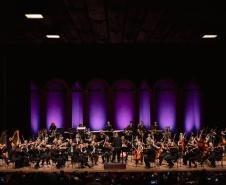 Casa cheia: Orquestra Sinfônica do Paraná emociona com obras de Strauss e convidados internacionais no Guairão