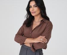 "Comunique-se com Elegância" a comunicadora Cíntia Chagas palestra no Guairão