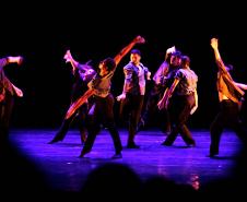 Balé Teatro Guaíra apresenta “Stol” e “V.I.C.A.” no Guairinha