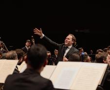 Mais de 1,3 mil pessoas assistem ao Concerto da Orquestra Sinfônica do Paraná com obras de Prokofiev