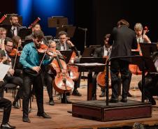 Mais de 1,3 mil pessoas assistem ao Concerto da Orquestra Sinfônica do Paraná com obras de Prokofiev