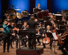 Mais de 1,3 mil pessoas assistem ao Concerto da Orquestra Sinfônica do Paraná com obras de Prokofiev