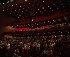 Mais de 1,3 mil pessoas assistem ao Concerto da Orquestra Sinfônica do Paraná com obras de Prokofiev