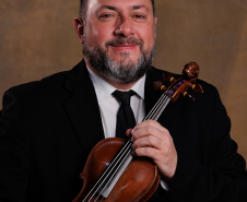 O concerto será regido pelo maestro convidado Alexandre Brasolim