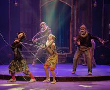 A G2 Cia de Dança Teatro Guaíra levará o espetáculo “GAG – Uma livre adaptação de Heinrich Von Kleist sobre o Teatro de Marionetes” ao Festival de Dança de Londrina, no dia 07 de outubro. 