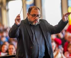 Orquestra Sinfônica do Paraná encanta público em primeira apresentação em Colombo