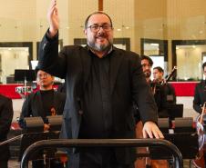 Orquestra Sinfônica do Paraná encanta público em primeira apresentação em Colombo