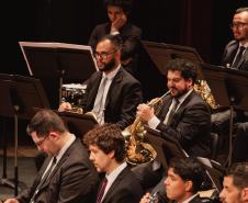 Emoção e despedida marcam concerto da Orquestra Sinfônica do Paraná que teve como tema a amizade
