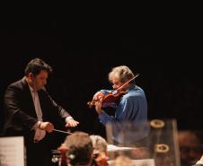 Emoção e despedida marcam concerto da Orquestra Sinfônica do Paraná que teve como tema a amizade