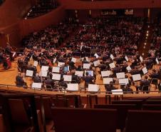 Orquestra Sinfônica do Paraná reúne mil pessoas em concerto inédito em Belo Horizonte