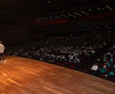 Entrega da reforma do telhado do Teatro Guaíra / parceria da AUDI - Apresentação de Ballet para 600 crianças de escolas públicas.