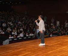 Entrega da reforma do telhado do Teatro Guaíra / parceria da AUDI - Apresentação de Ballet para 600 crianças de escolas públicas.