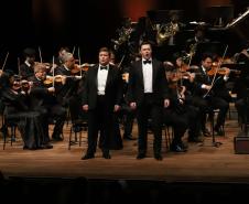 Concerto com Ópera de Paris e Orquestra Sinfônica do Paraná emocionou o público que lotou o auditório Bento Munhoz da Rocha Neto na noite desta quarta-feira (08). 