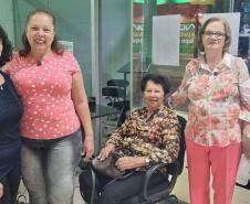 No Dia da Pessoa Idosa, G2 Cia. de Dança emocionou público de Apucarana. Na imagem,  as amigas   Maria de Moraes, Eliana Modesto, Rosa da Silva e Maria Andrade. 