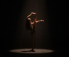 “ALGO/RITMO” tem nova temporada no Guairão; ingressos estão à venda