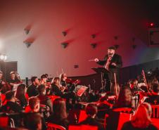 Palmeira Jazz Sinfônica apresenta o espetáculo “América Latina In Concert” no Guairinha