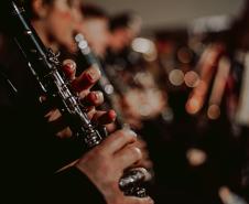 Palmeira Jazz Sinfônica apresenta o espetáculo “América Latina In Concert” no Guairinha