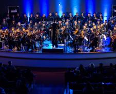 Palmeira Jazz Sinfônica apresenta o espetáculo “América Latina In Concert” no Guairinha