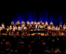 Orquestra Novva apresenta "Revelações Paranistas" no Guairinha