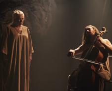 Ficções: Monólogo estrelado por Vera Holtz retorna a Curitiba